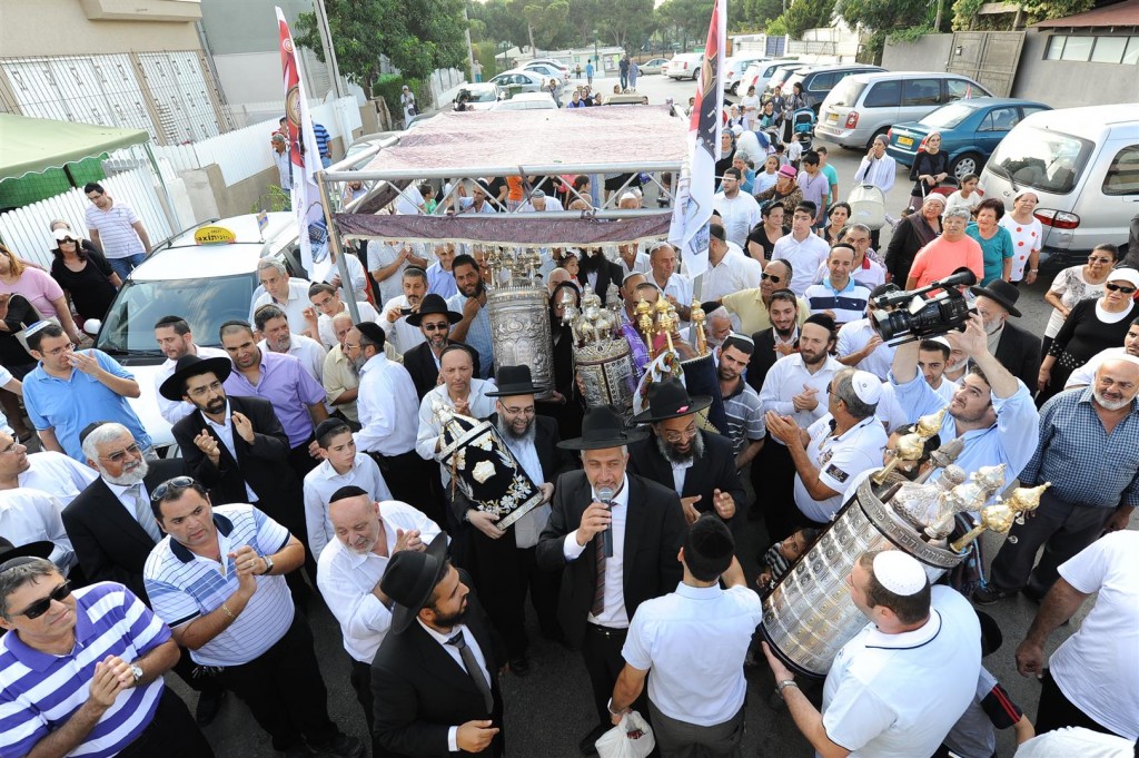 בית הכנסת המפואר בישראל נחנך השבוע בת"א עם האחים אשל 35