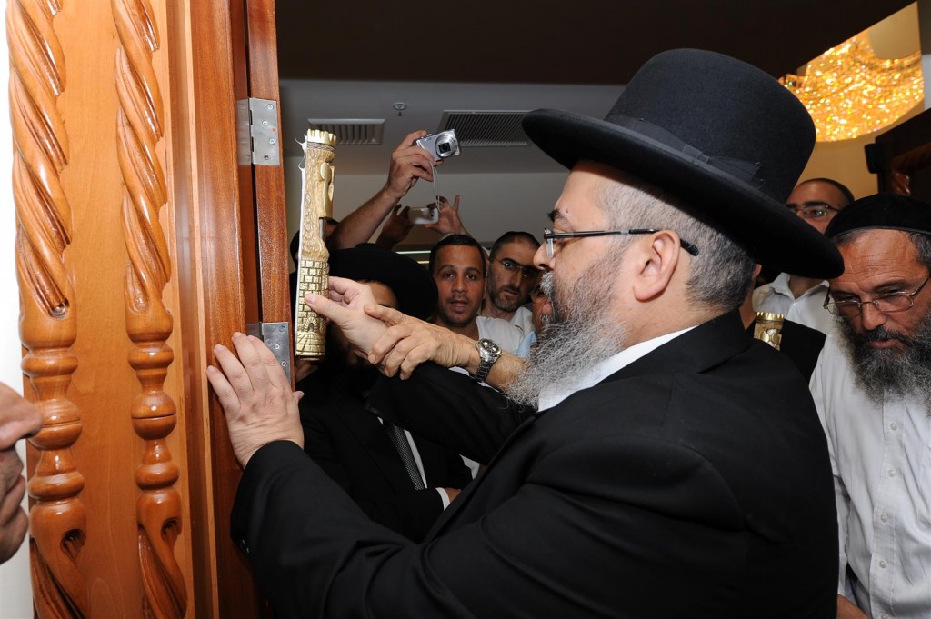 בית הכנסת המפואר בישראל נחנך השבוע בת"א עם האחים אשל 43