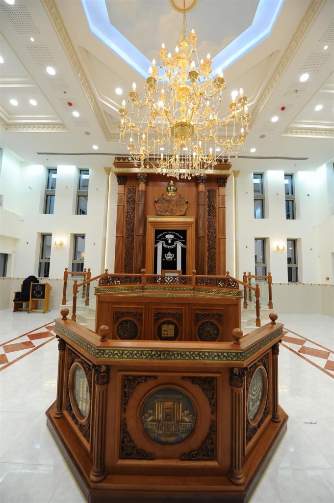 בית הכנסת המפואר בישראל נחנך השבוע בת"א עם האחים אשל 14