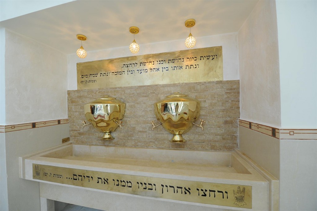 בית הכנסת המפואר בישראל נחנך השבוע בת"א עם האחים אשל 26