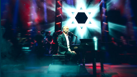 צפו: יונתן רזאל בביצוע Live לשיר 'דוד' 1